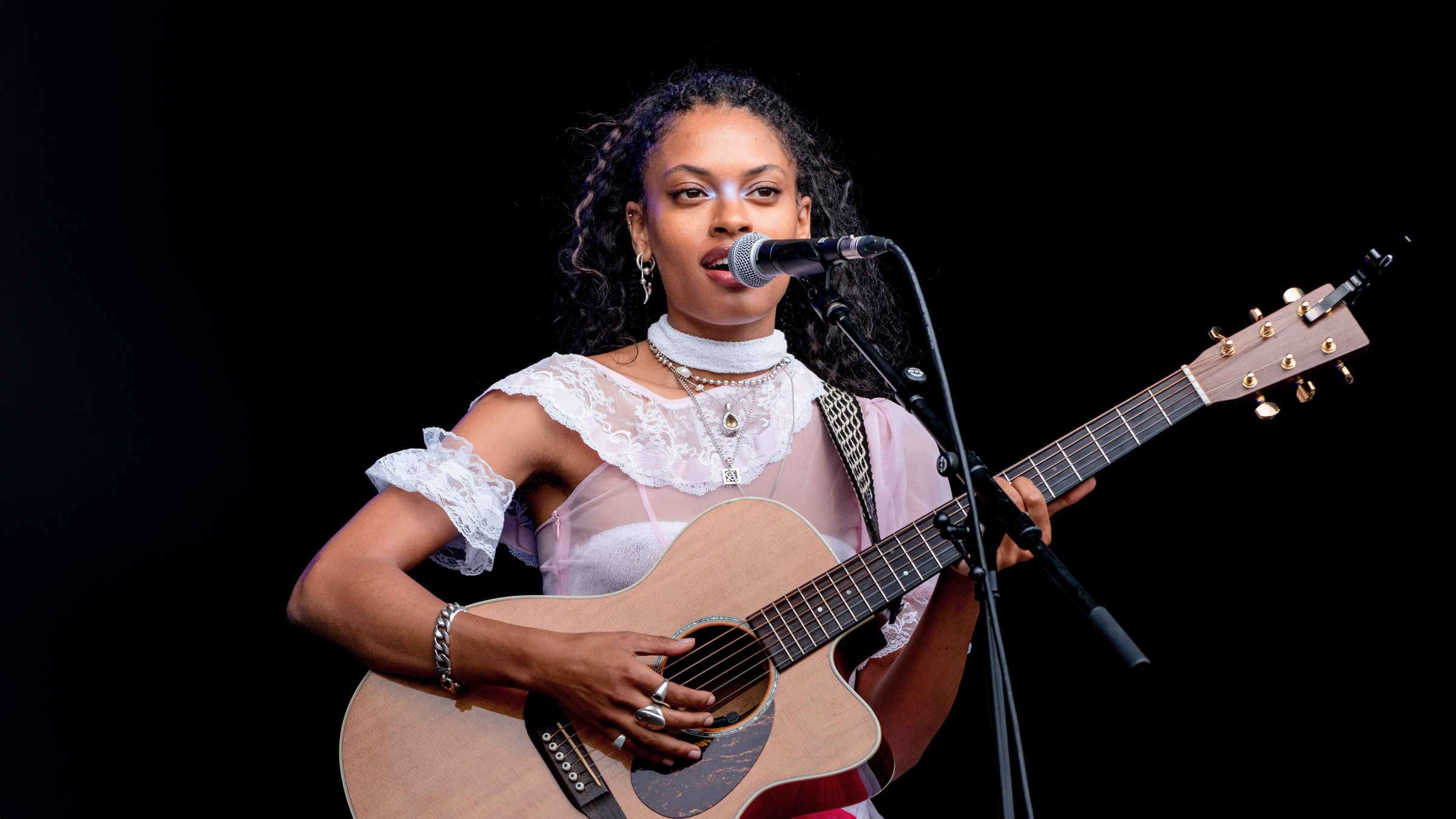 Annahstasia live